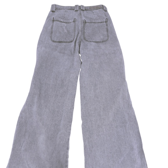 CELLO Wide Leg Hi-Rise Jeans - Picture 2 of 5